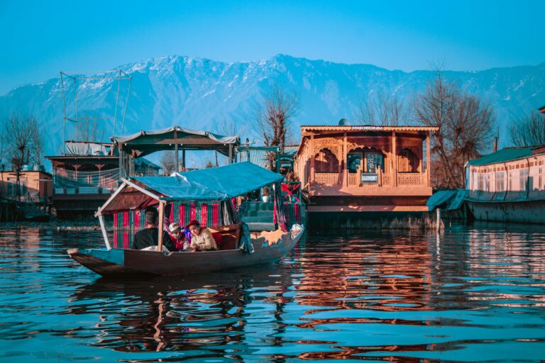 kashmir cabs booking